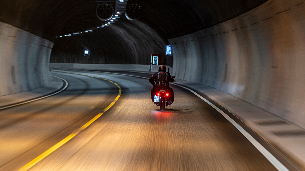 2-Mission-Hoffnungstraeger-ben-motorrad